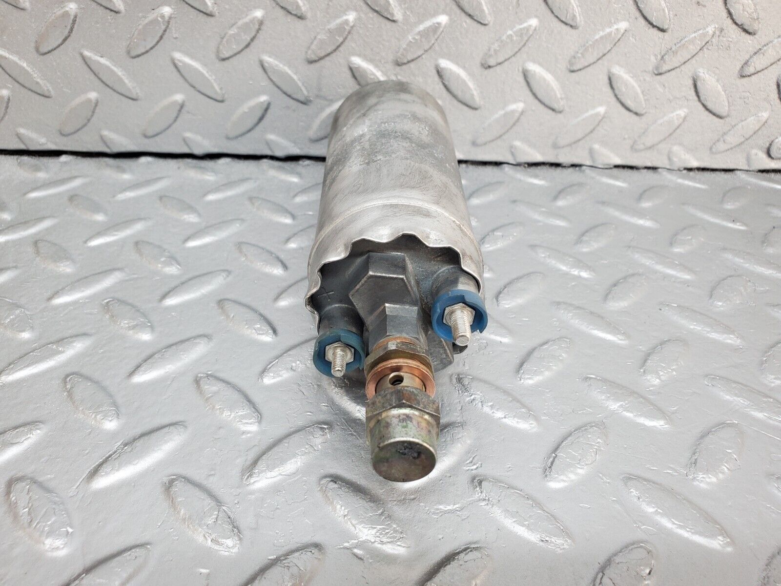 44672 Mercedes-Benz W124 220E Fuel Pump Bosch 0580254950 0020915901