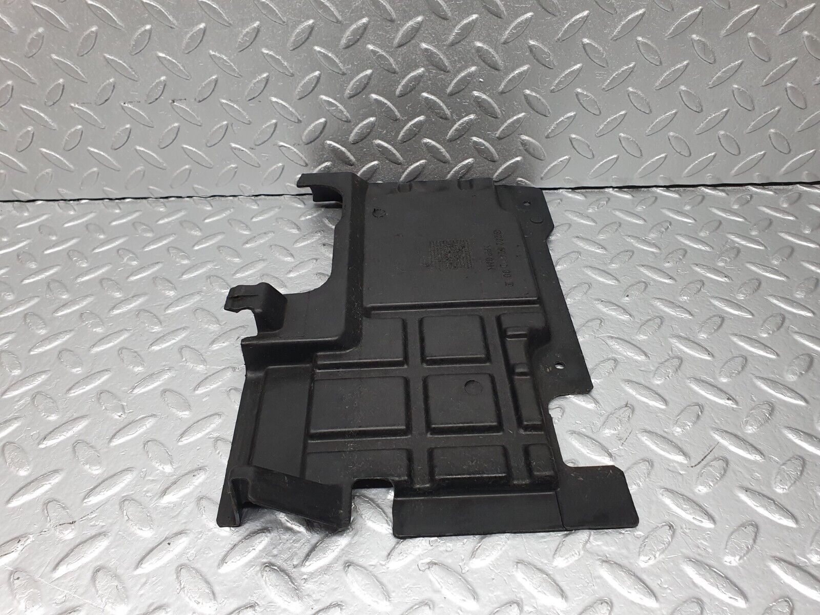 41781 Mercedes-Benz W202 C200 Right Engine Bay Cover Panel 2025241030