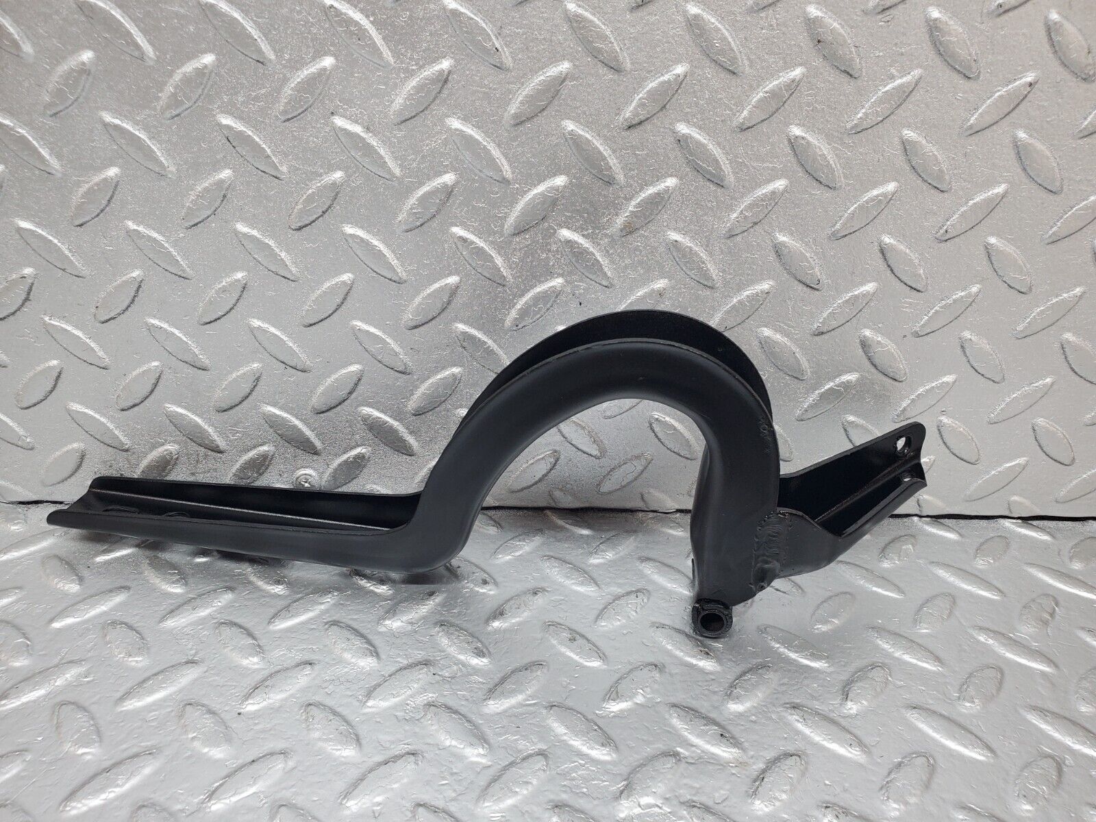 44480 Mercedes-Benz W123 280E Trunk Lid Hinge Right Side 1237500287