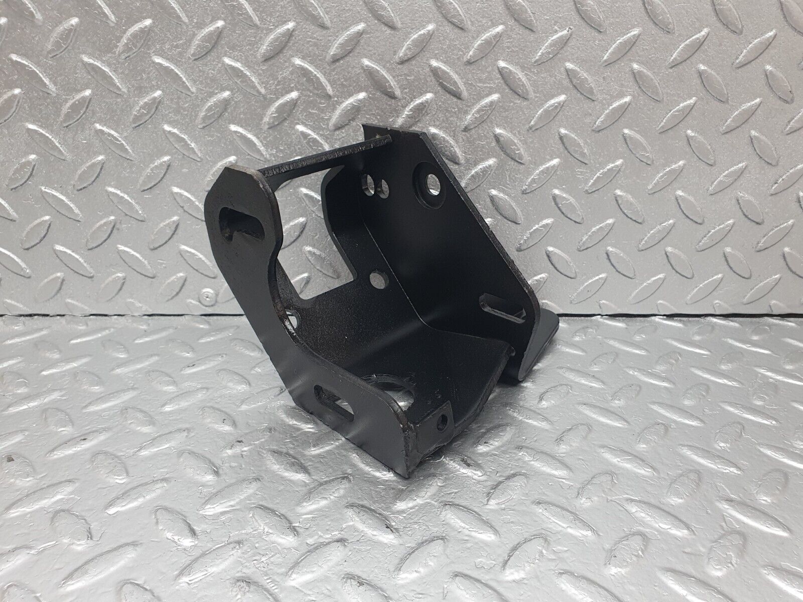 43338 Mercedes-Benz W108 280SE Power Steering Pump Bracket