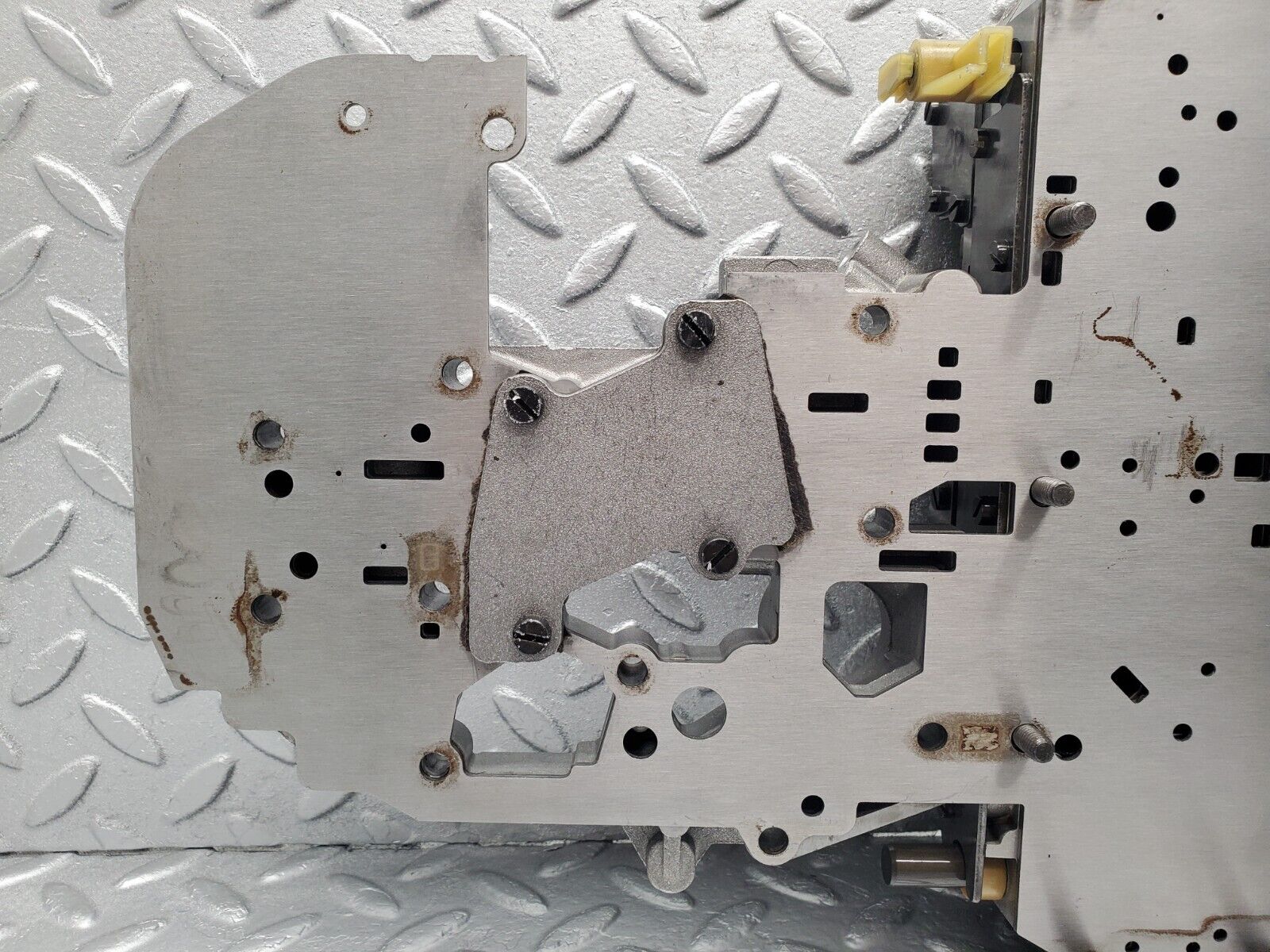 46313 Mercedes-Benz W124 280E Automatic Gearbox Valve Body 722.433 1242770601 1242771303