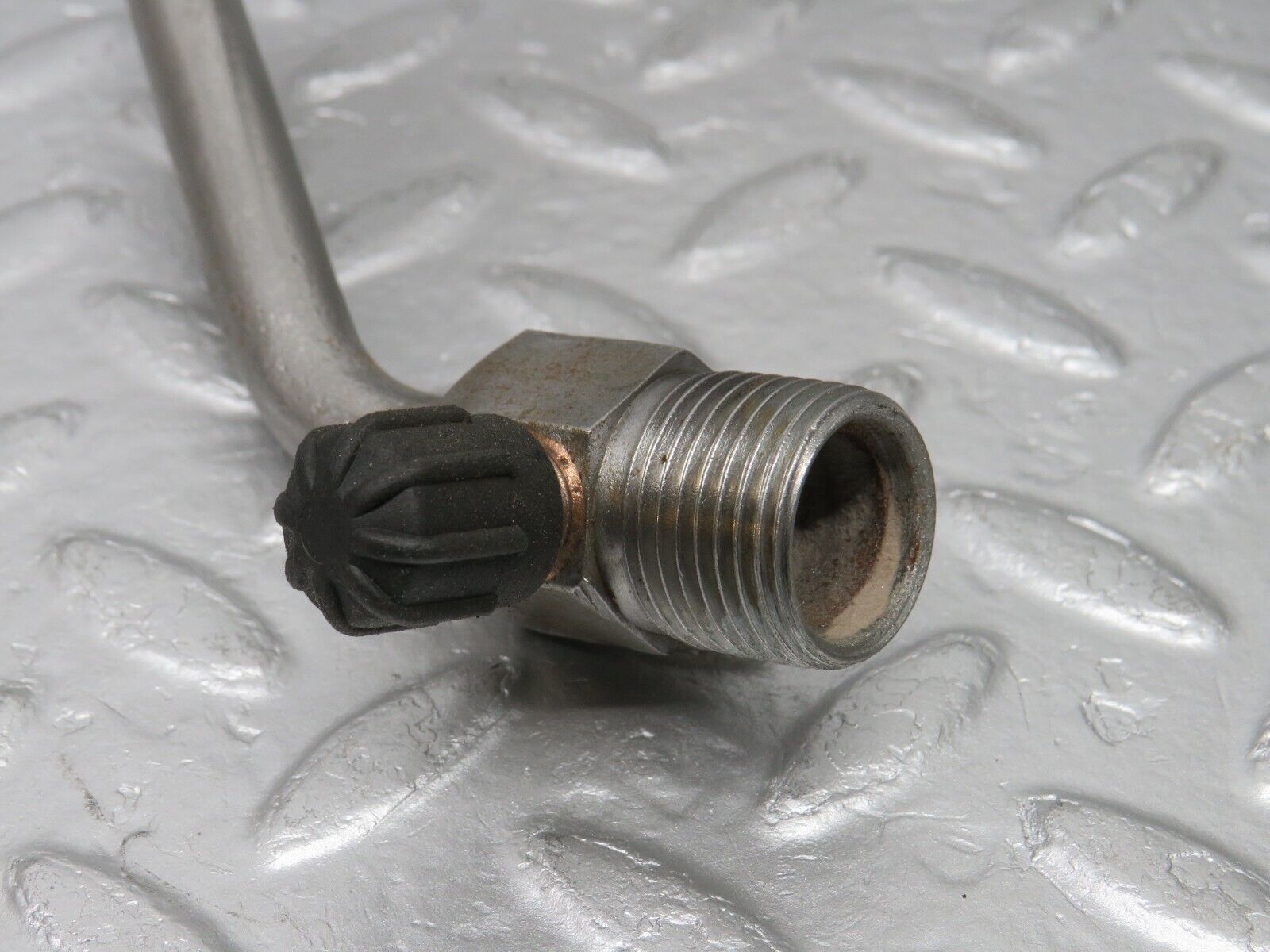 39286 Mercedes-Benz R107 500SL Air Conditioning Hose Pipe