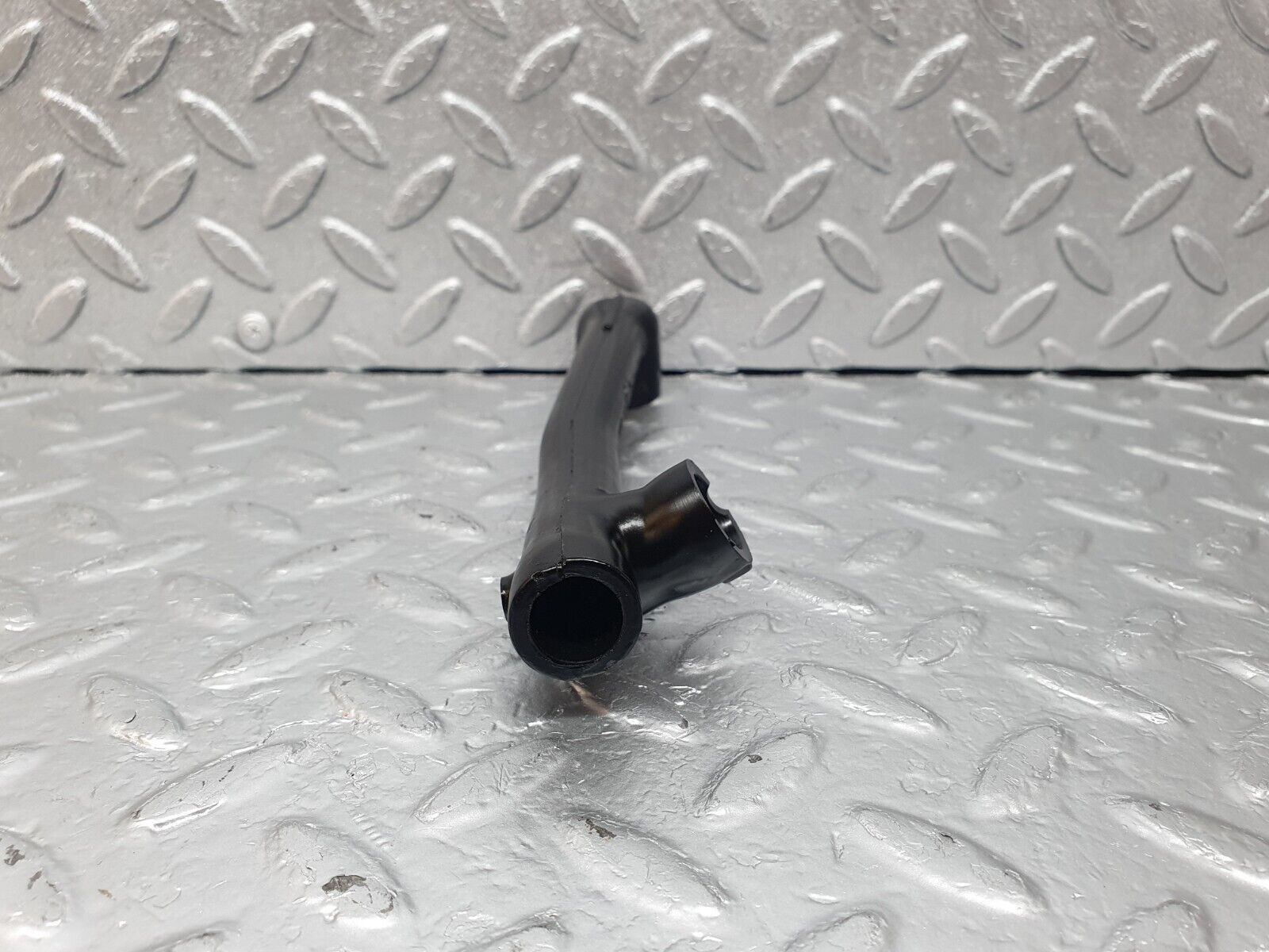 43958 Mercedes-Benz C123 230CE Coupe Air Intake Pipe 1020945882