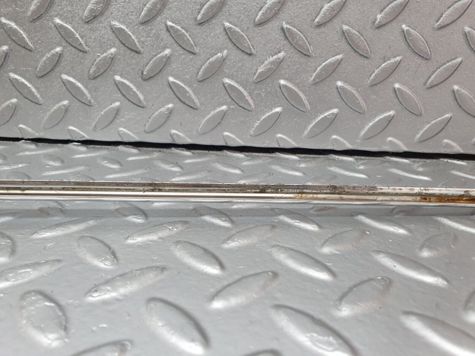 43478 Mercedes-Benz W108 280SE Roof Chrome Trim Left Side