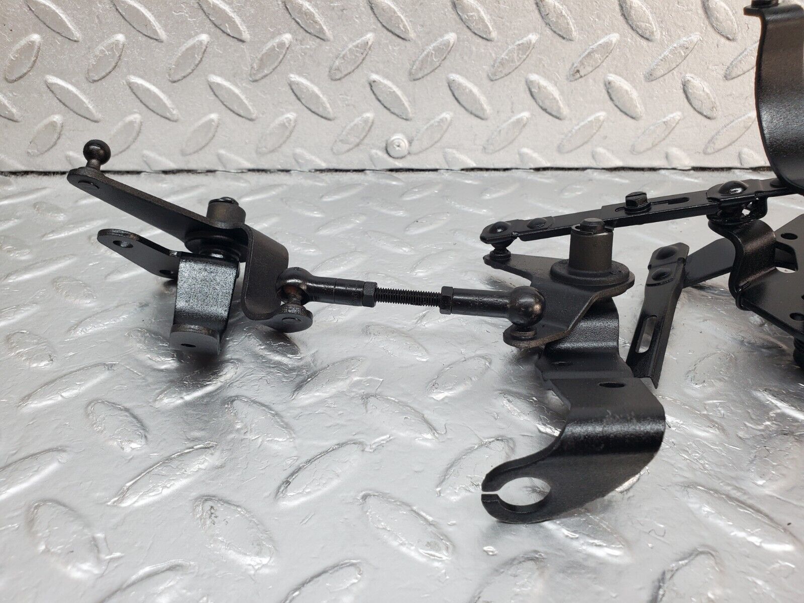 45411 Mercedes-Benz 280E M110.983 Throttle Linkage 0025450114