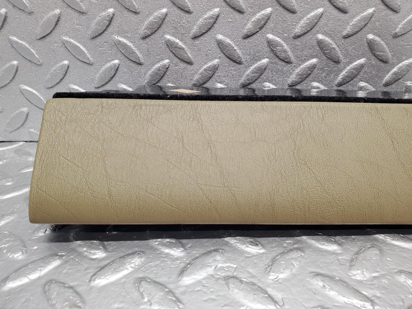 46877 Mercedes-Benz R129 320SL Coupe Dashboard Centre Storage Box 1296800391