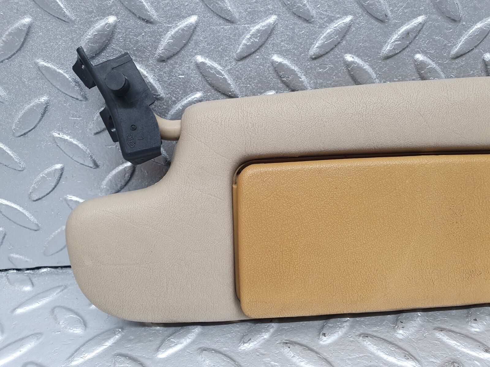 42231 Mercedes-Benz R129 320SL Coupe Sun Visor Left Side Beige