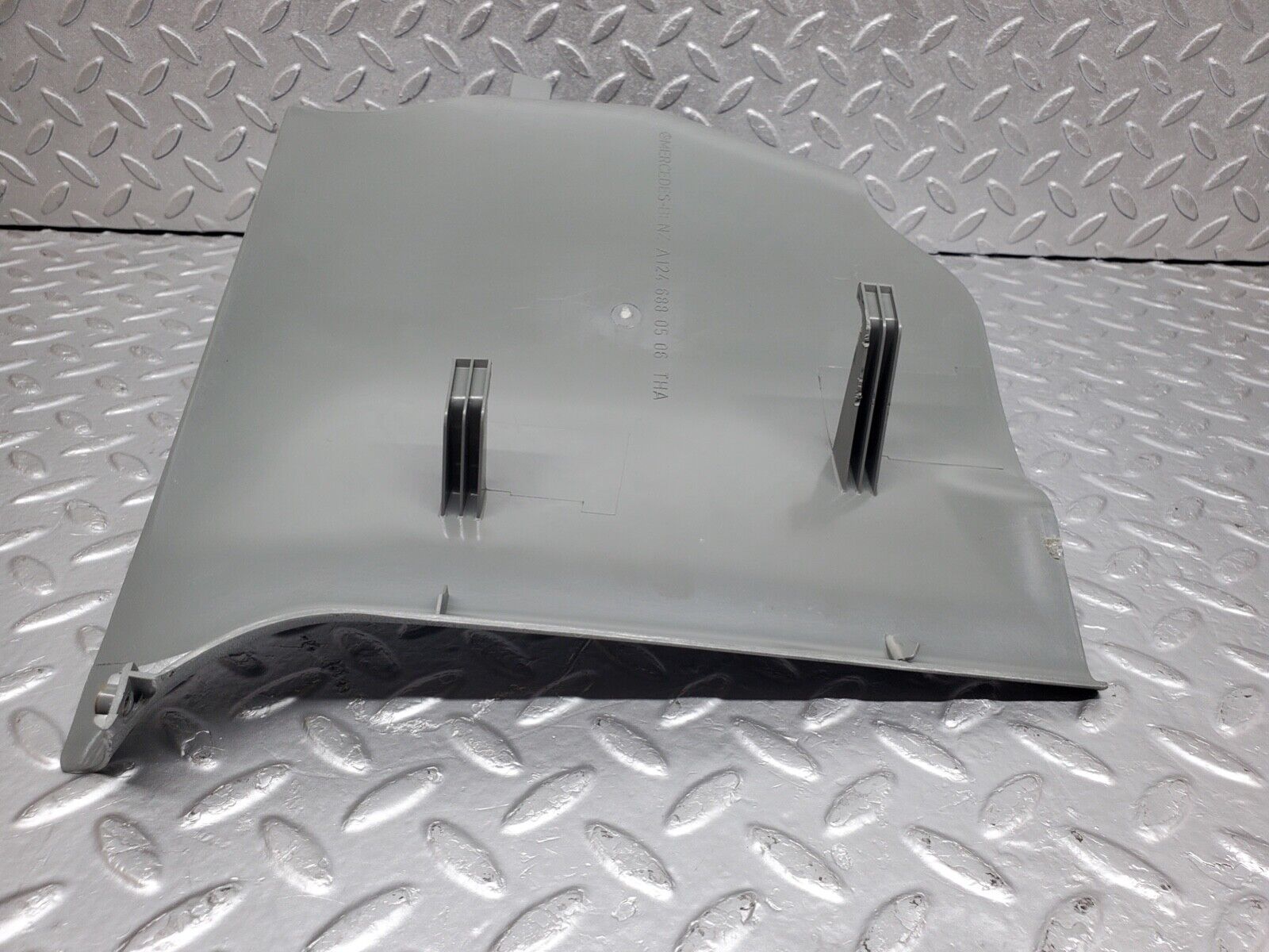 44580 Mercedes-Benz W124 220E Front Left Kick Panel Grey 1246880605