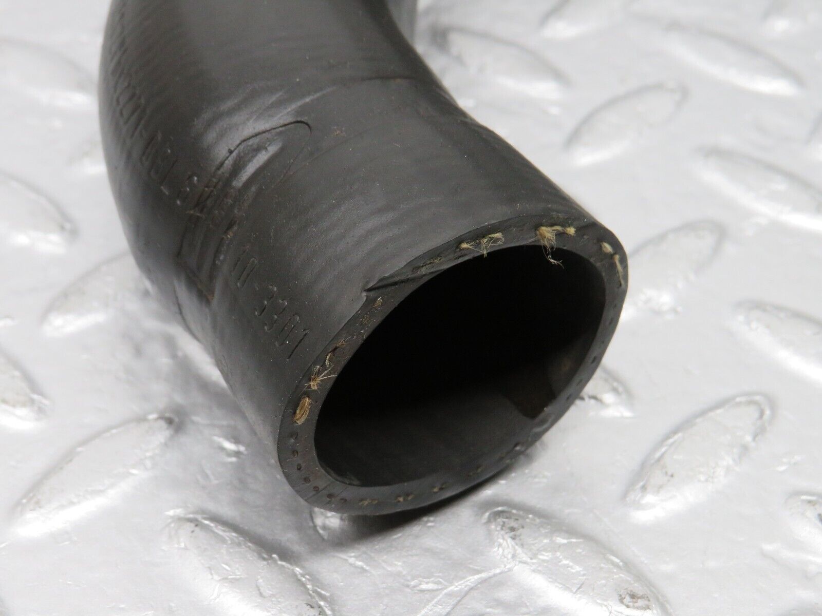 39874 Mercedes-Benz R107 350SL Radiator Hose Pipe 1165013482