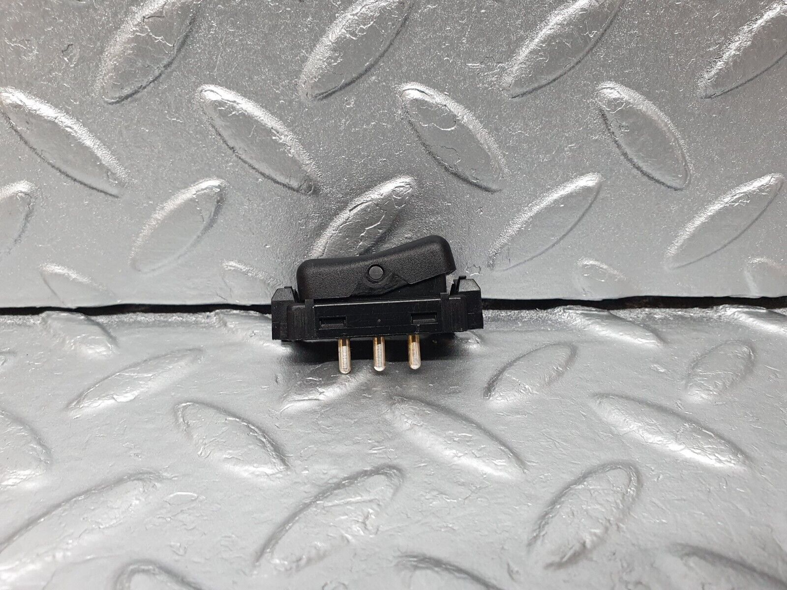 41649 Mercedes-Benz W124 200E Rear Interior Light Switch 1248201410