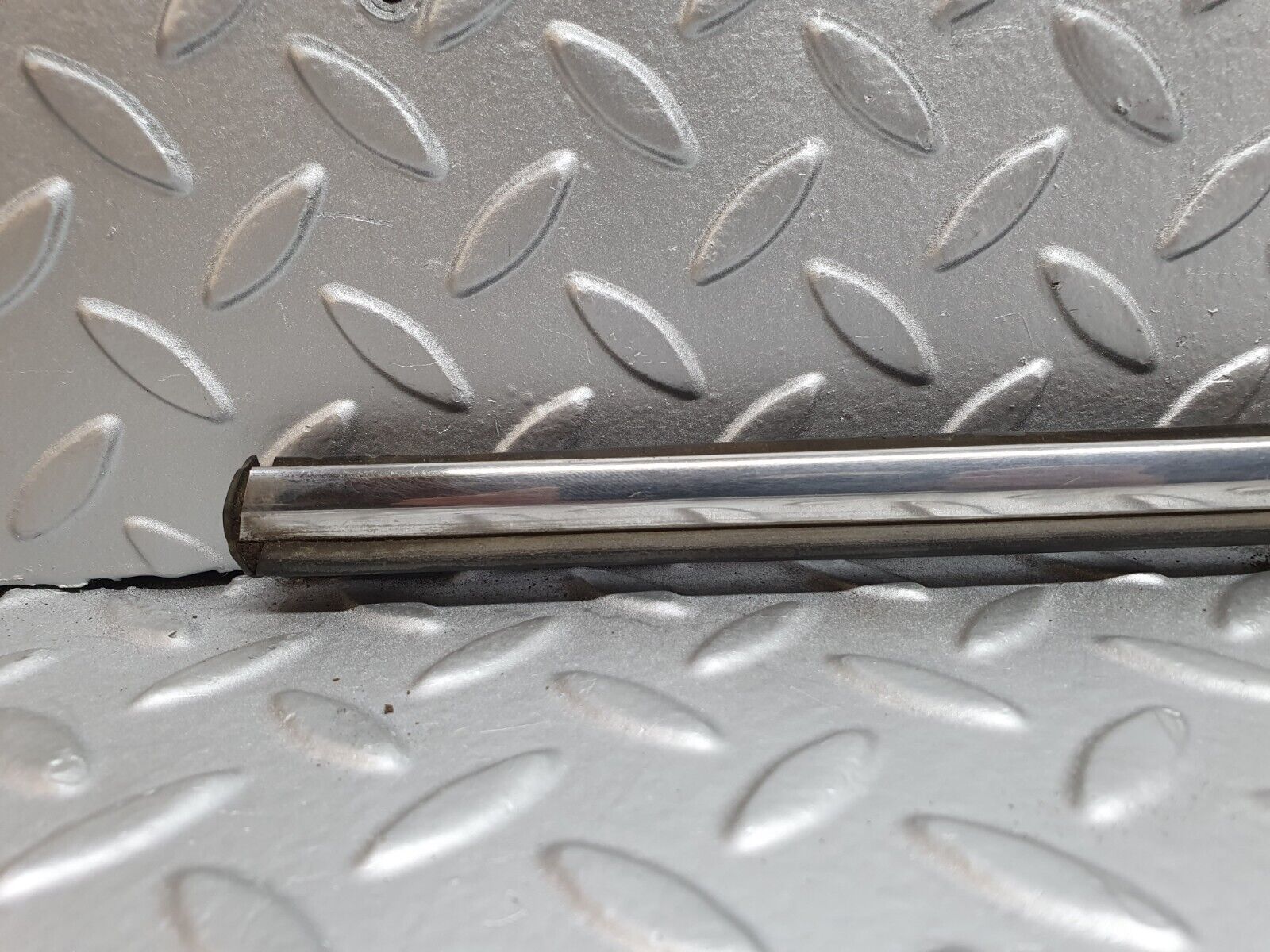 43462 Mercedes-Benz W108 280SE Rear Left Fender Wing Centre Moulding Trim