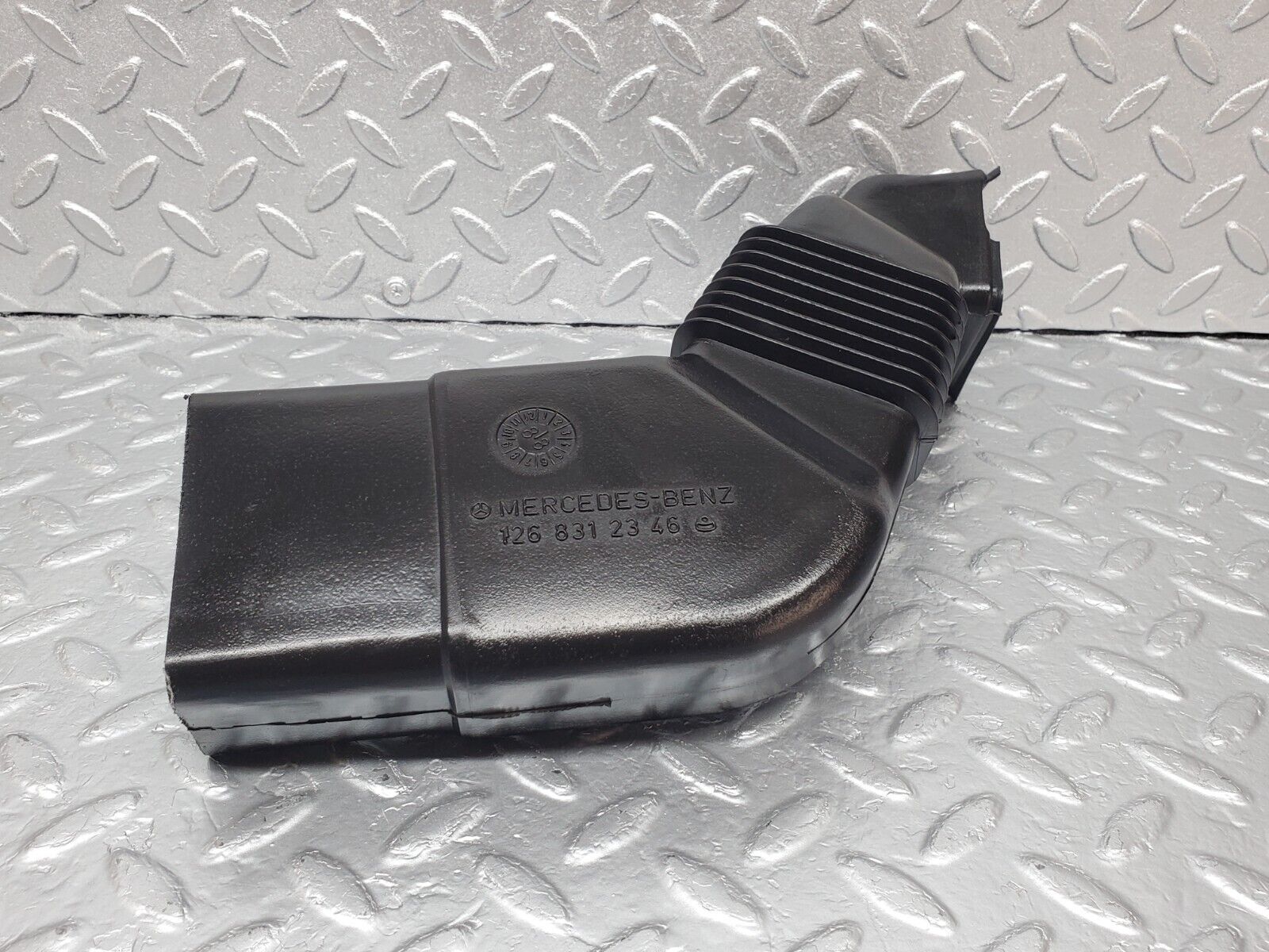 45750 Mercedes-Benz W126 420SE Air Duct Vent Left Side 1268312346