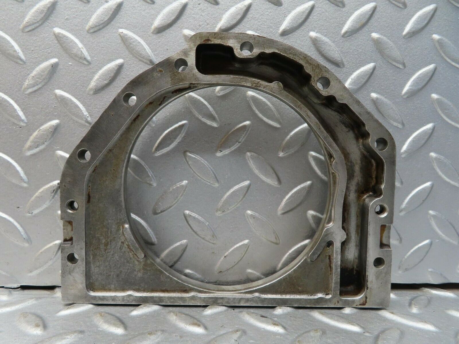 15710 Mercedes-Benz R107 450SL Crankshaft Rear Sealing Cover 1160110608