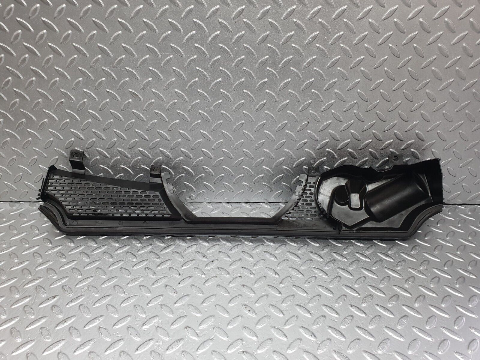 42589 Mercedes-Benz R129 320SL Coupe Windscreen Wiper Motor Cover Panel