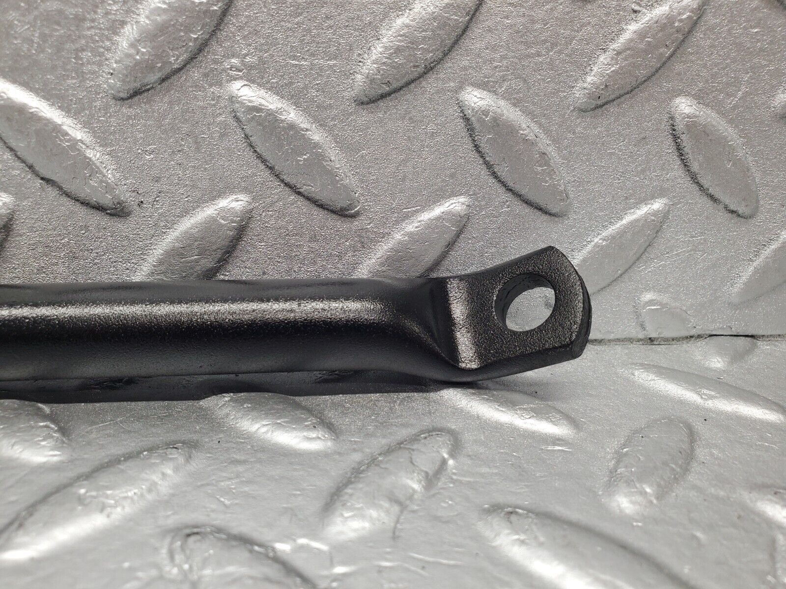 46646 Mercedes-Benz C123 280CE Coupe Power Steering Pump Holder Bracket