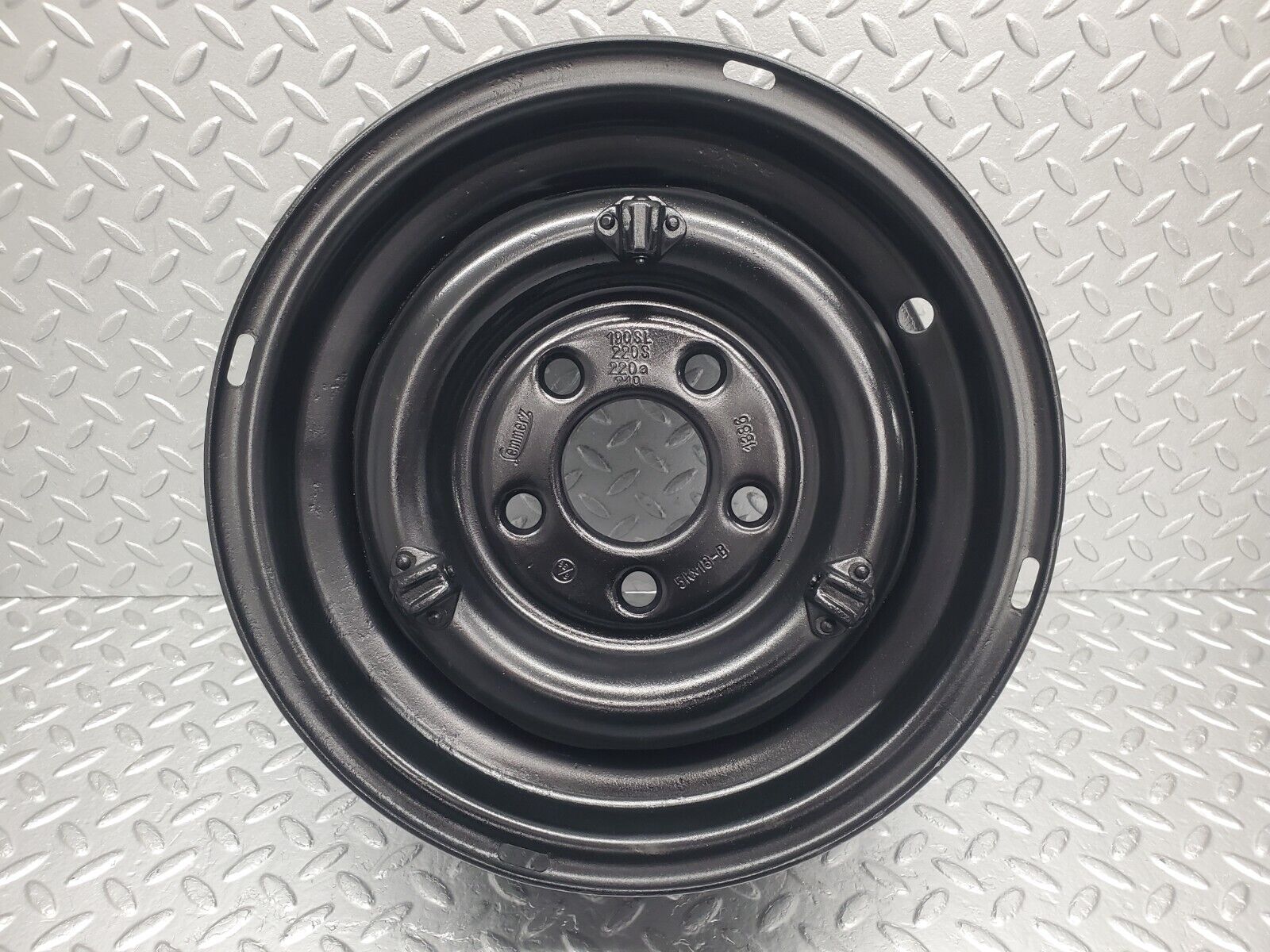 46127 Mercedes-Benz 190SL Steel Wheel 5Kx13-B