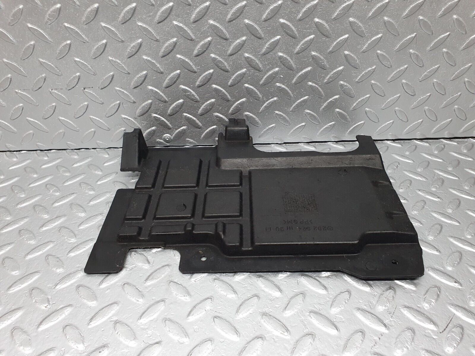 41781 Mercedes-Benz W202 C200 Right Engine Bay Cover Panel 2025241030