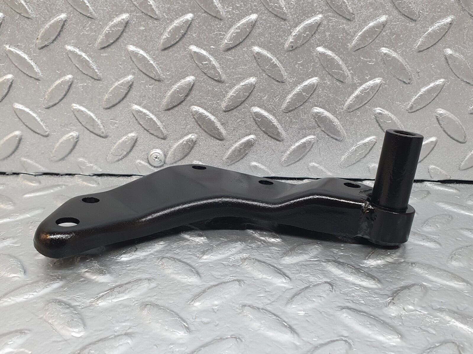 44217 Mercedes-Benz C123 230CE Coupe Alternator Generator Bracket