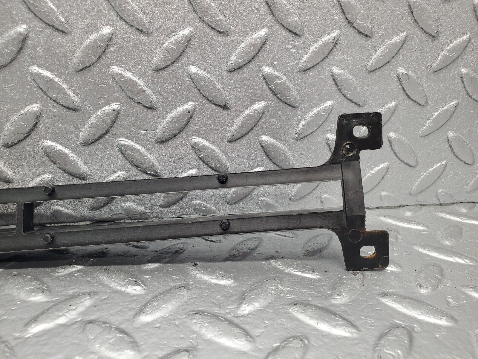 46350 Mercedes-Benz C123 280CE Coupe Front Bumper Lower Grill Left 1238880123