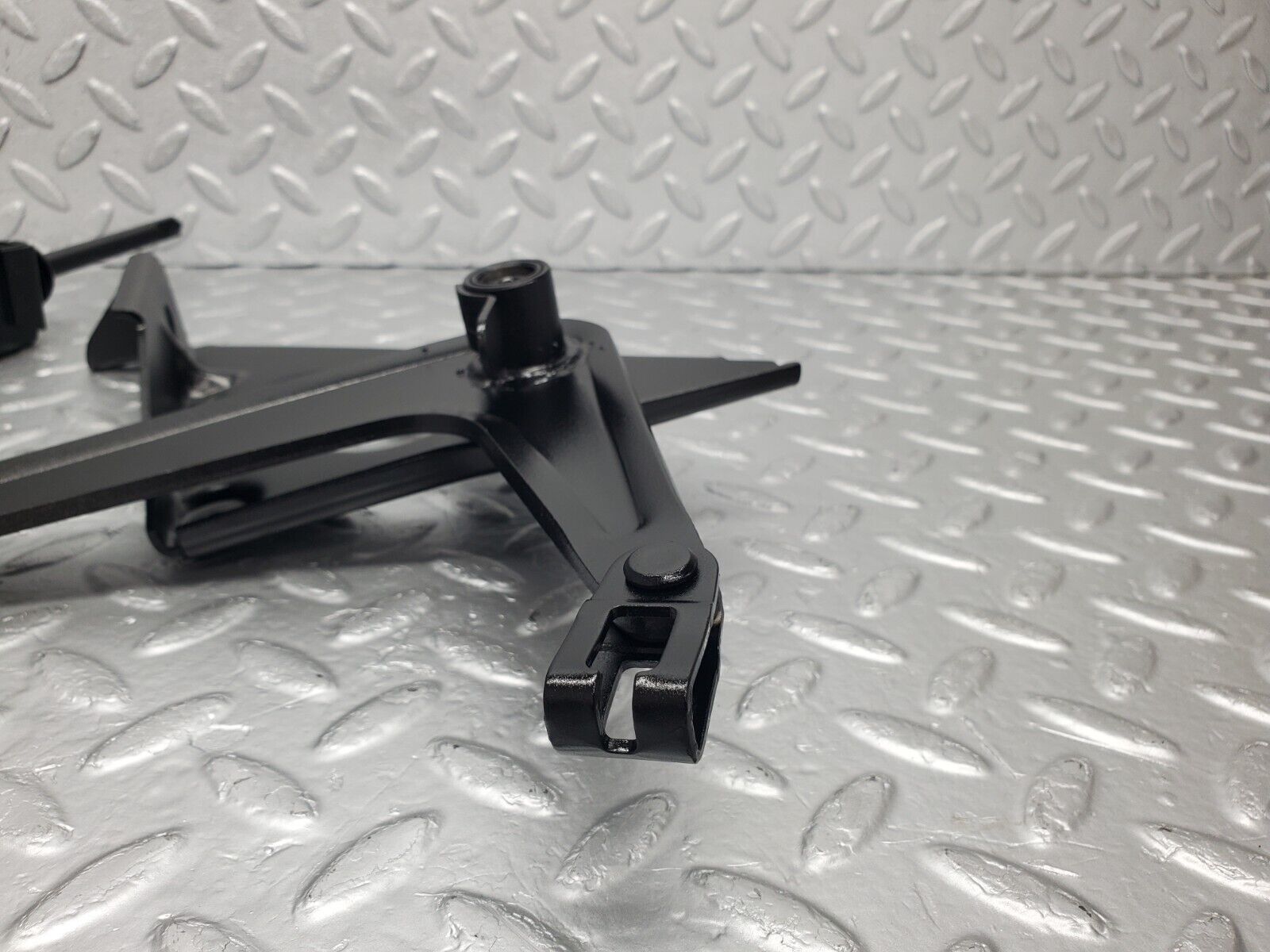 46564 Mercedes-Benz C123 280CE Coupe Handbrake Regulator