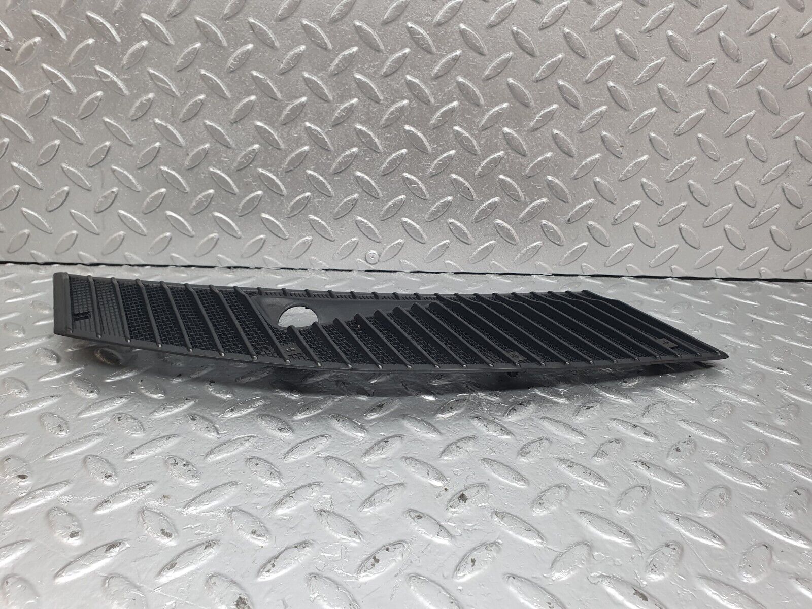 43901 Mercedes-Benz C123 230CE Coupe Air Intake Grill Right Side 1238363065