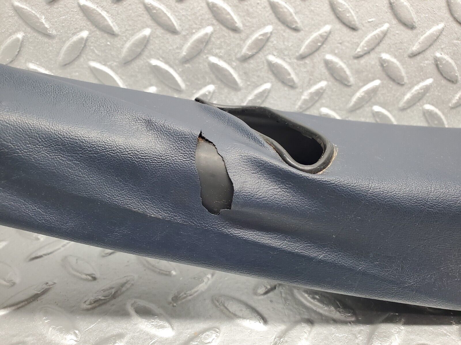 46008 Mercedes-Benz V123 240D LWB B Pillar Cover Blue Left