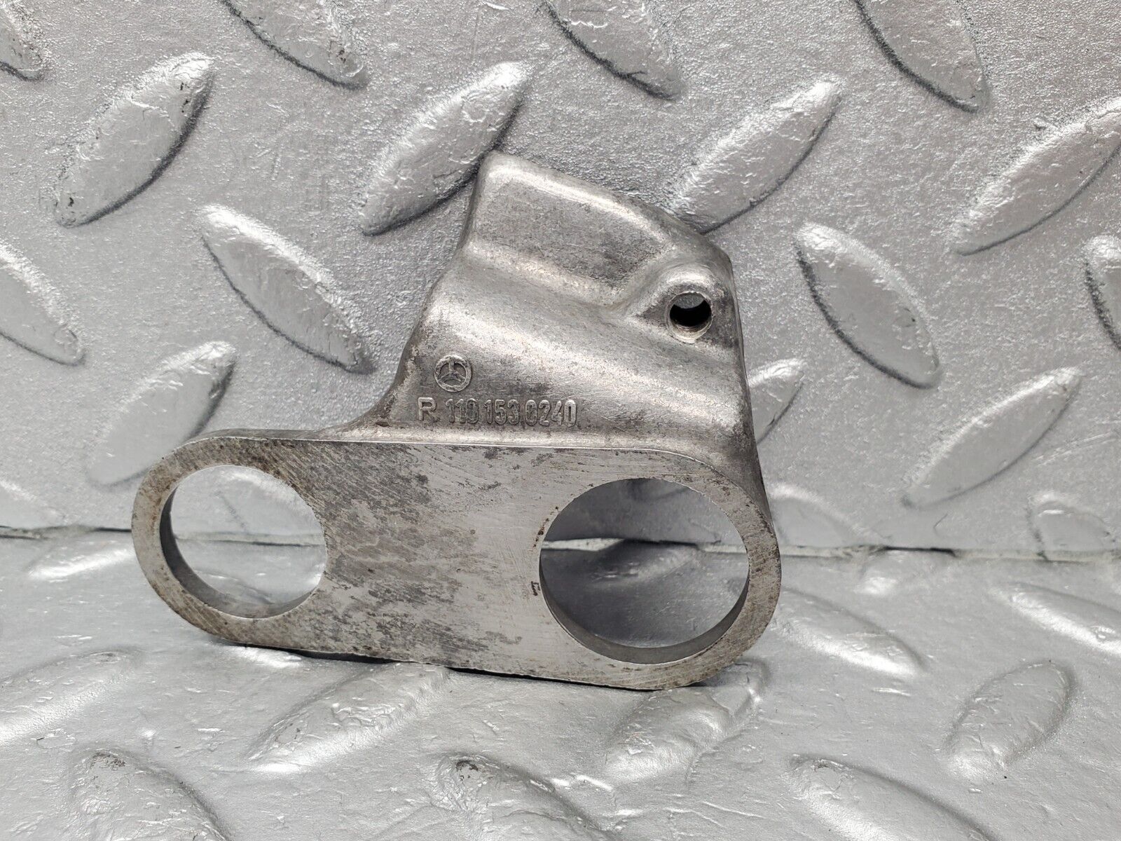 46114 Mercedes-Benz W114 280E Crankshaft Sensor Holder Bracket 1101530240