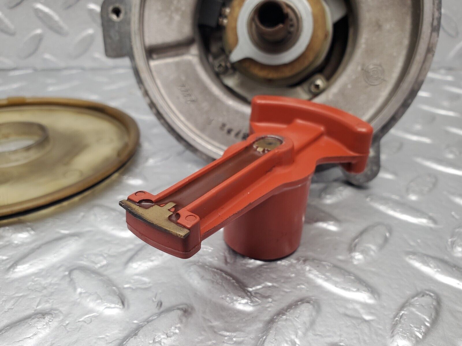 46031 Mercedes-Benz W126 420SE Ignition Distributor Bosch 0031584401 0237505009