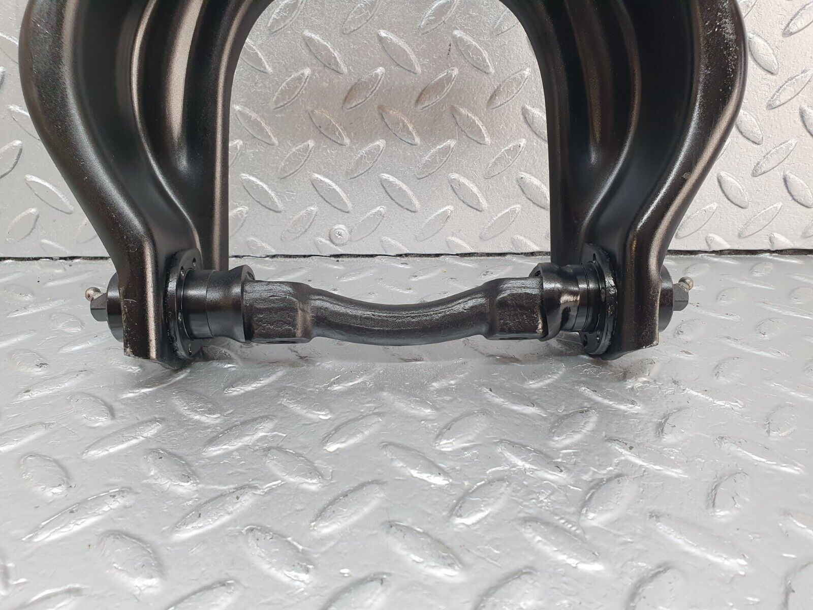 43201 Mercedes-Benz W108 280SE Front Left Upper Control Arm