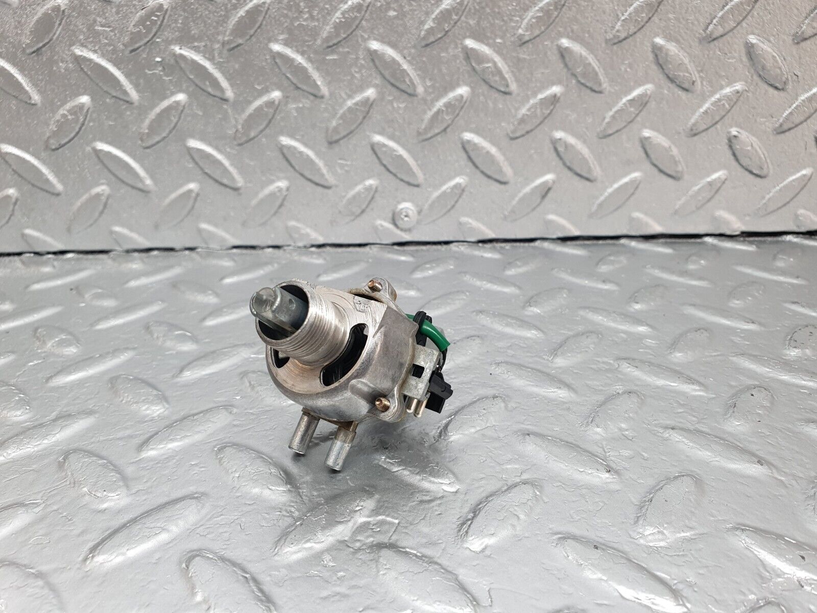 42901 Mercedes-Benz W201 190 2.0L Heater Control Switch