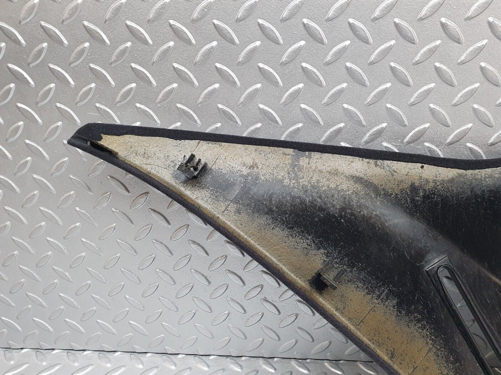 41758 Mercedes-Benz W202 C200 C Pillar Cover Panel Left Side Grey 2026950144