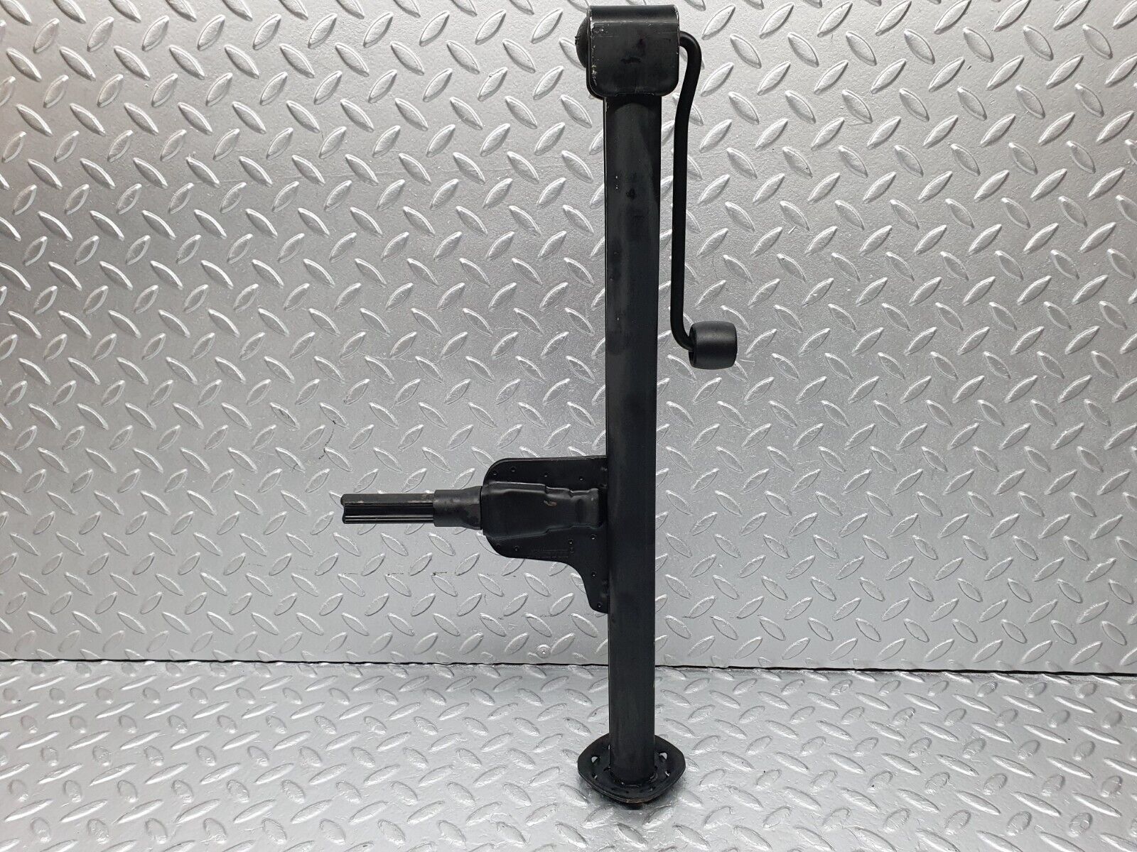 41785 Mercedes-Benz W202 C200 Car Jack 2105830115