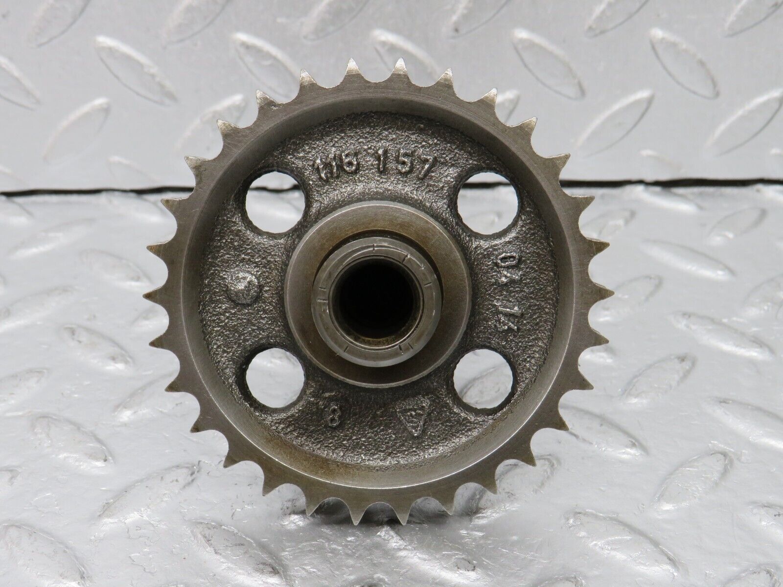 39144 Mercedes-Benz R107 500SL Camshaft Intermediate Timing Gear 1161570414