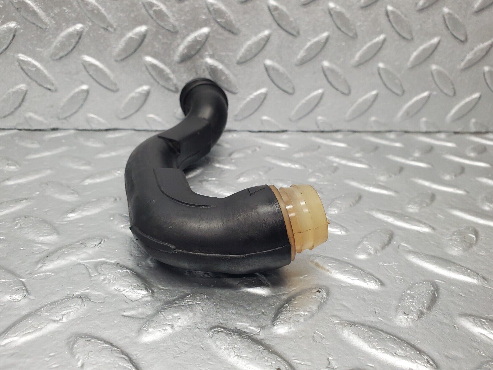 46660 Mercedes-Benz C123 280CE Coupe Air Intake Pipe 1100945282