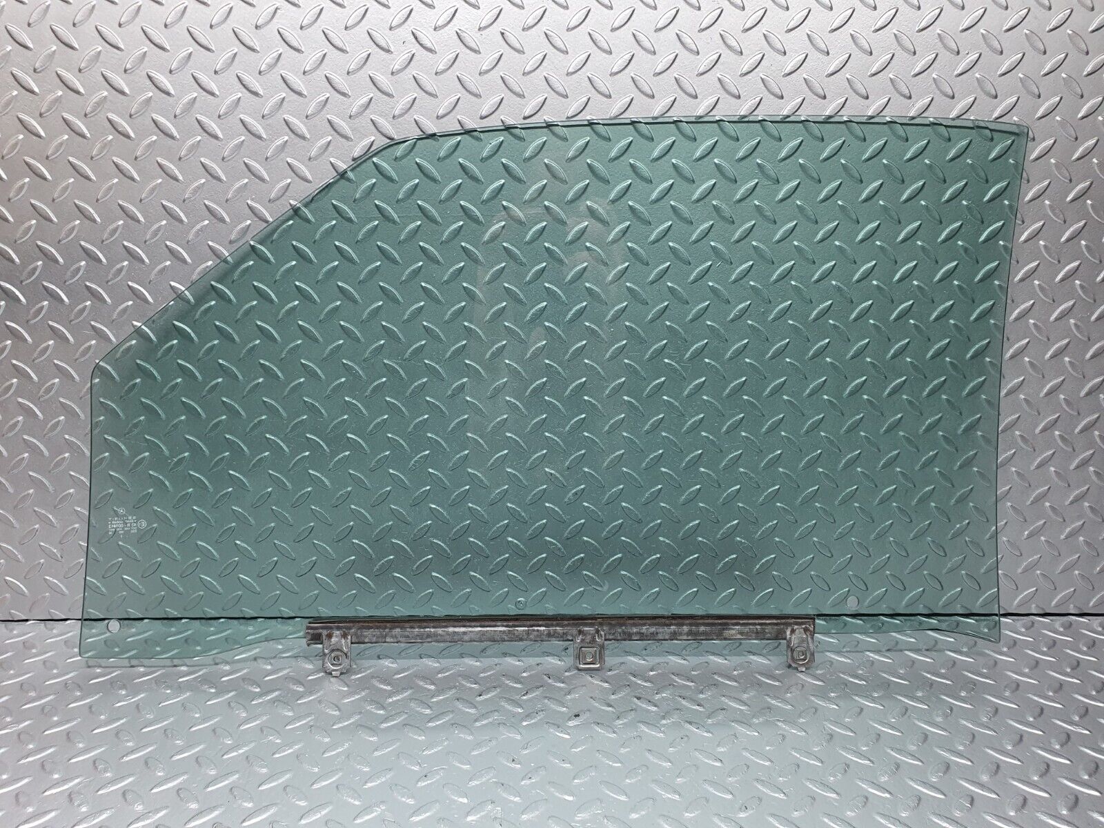 42410 Mercedes-Benz R129 320SL Coupe Right Door Window Glass