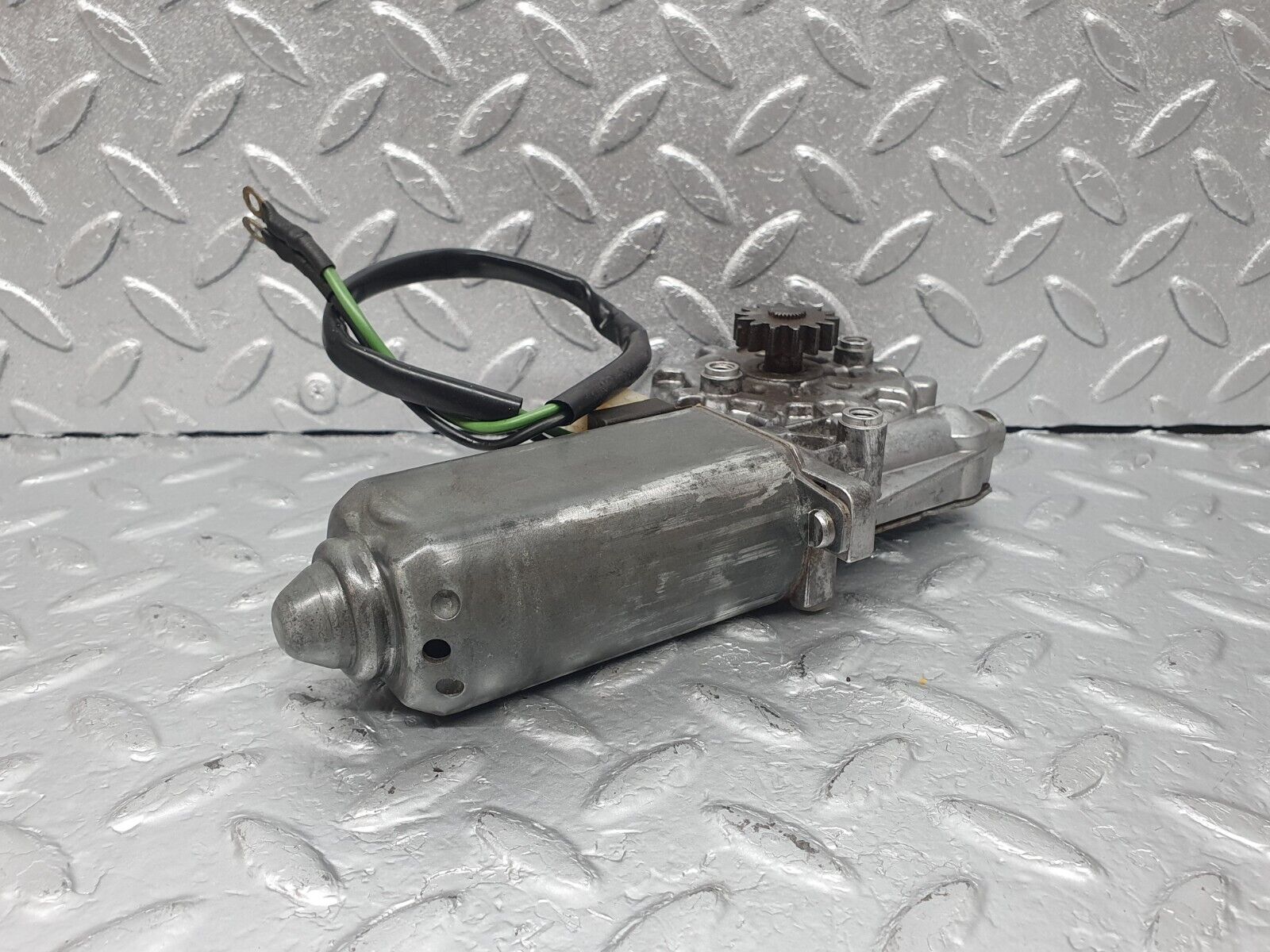 43652 Mercedes-Benz C126 380SEC Coupe Rear Right Power Window Regulator Motor Bosch