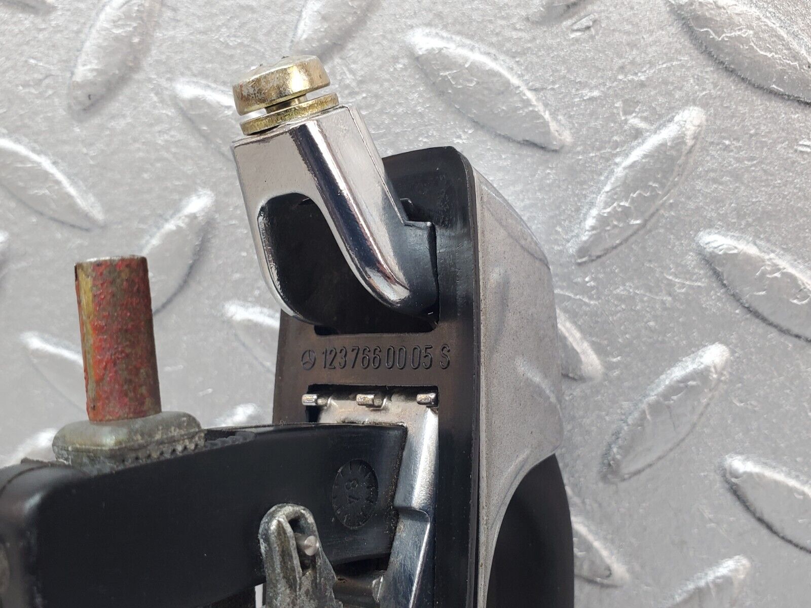 44394 Mercedes-Benz W123 280E Rear Left Exterior Door Handle 1237600359