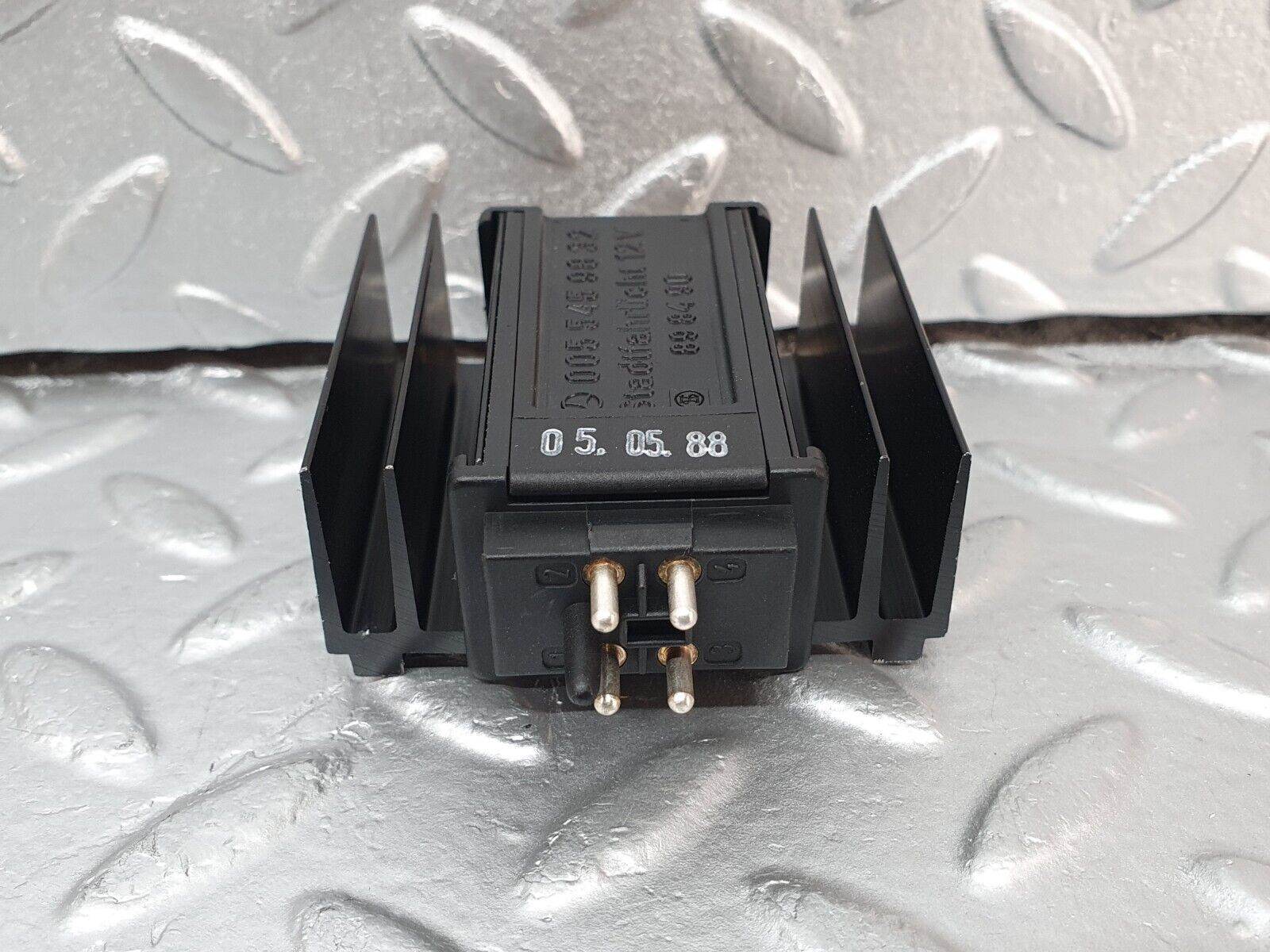 41901 Mercedes-Benz W202 C200 ECU Relay 0055459832