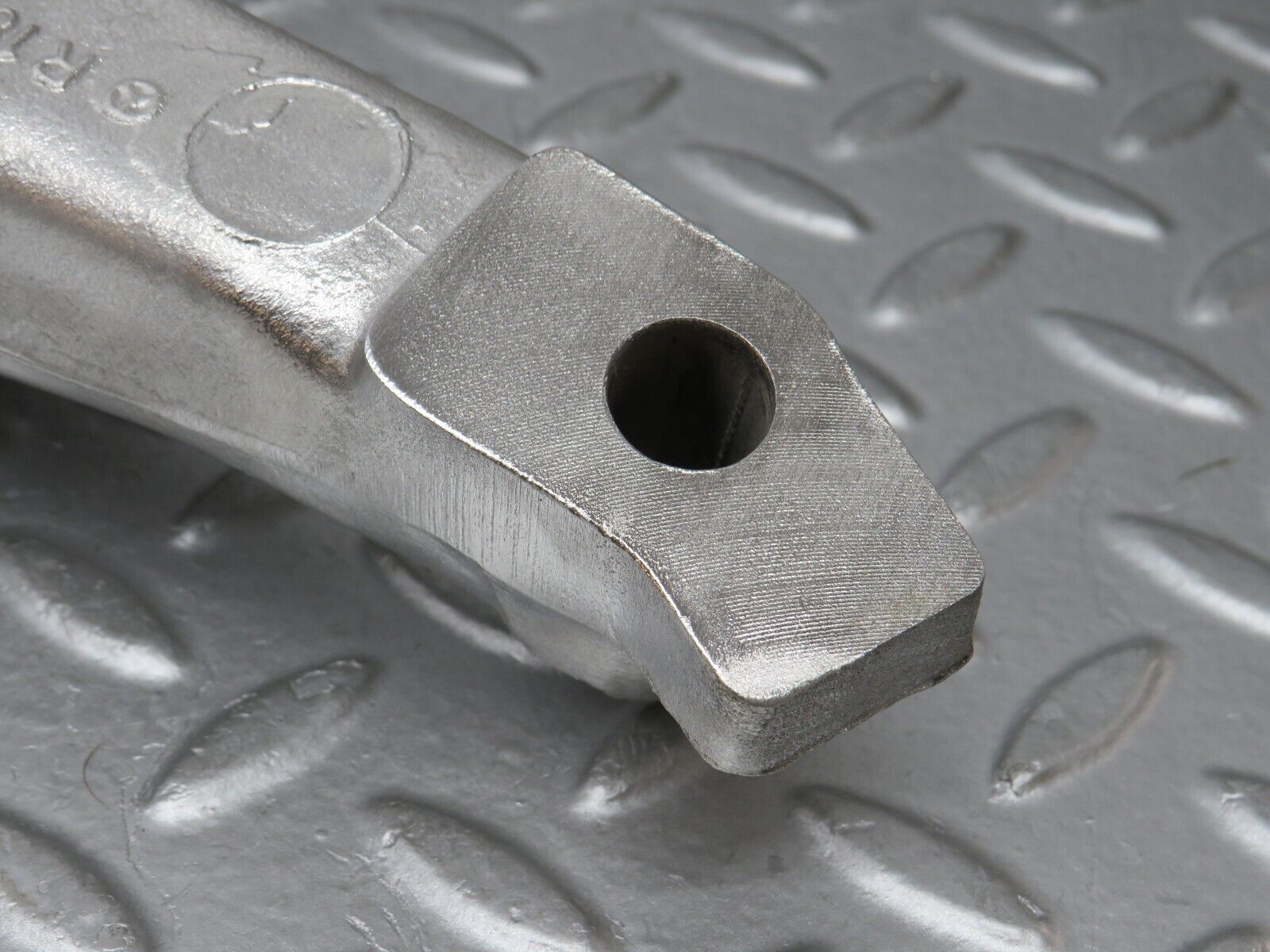 35476 Mercedes-Benz R107 280SL Engine Mount Bracket Left 1802233804