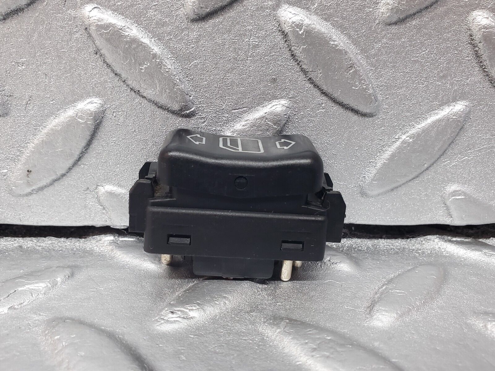 45668 Mercedes-Benz W126 420SE Electric Window Switch Left 1248204610