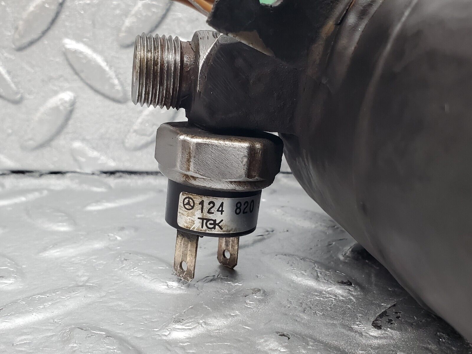 45837 Mercedes-Benz W126 420SE Air Conditioning Air Dryer 1248205910 002820521