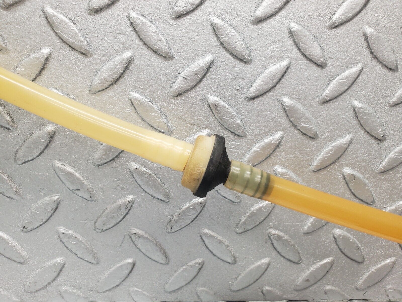 46087 Mercedes-Benz W126 420SE Brake Servo Vacuum Pipe