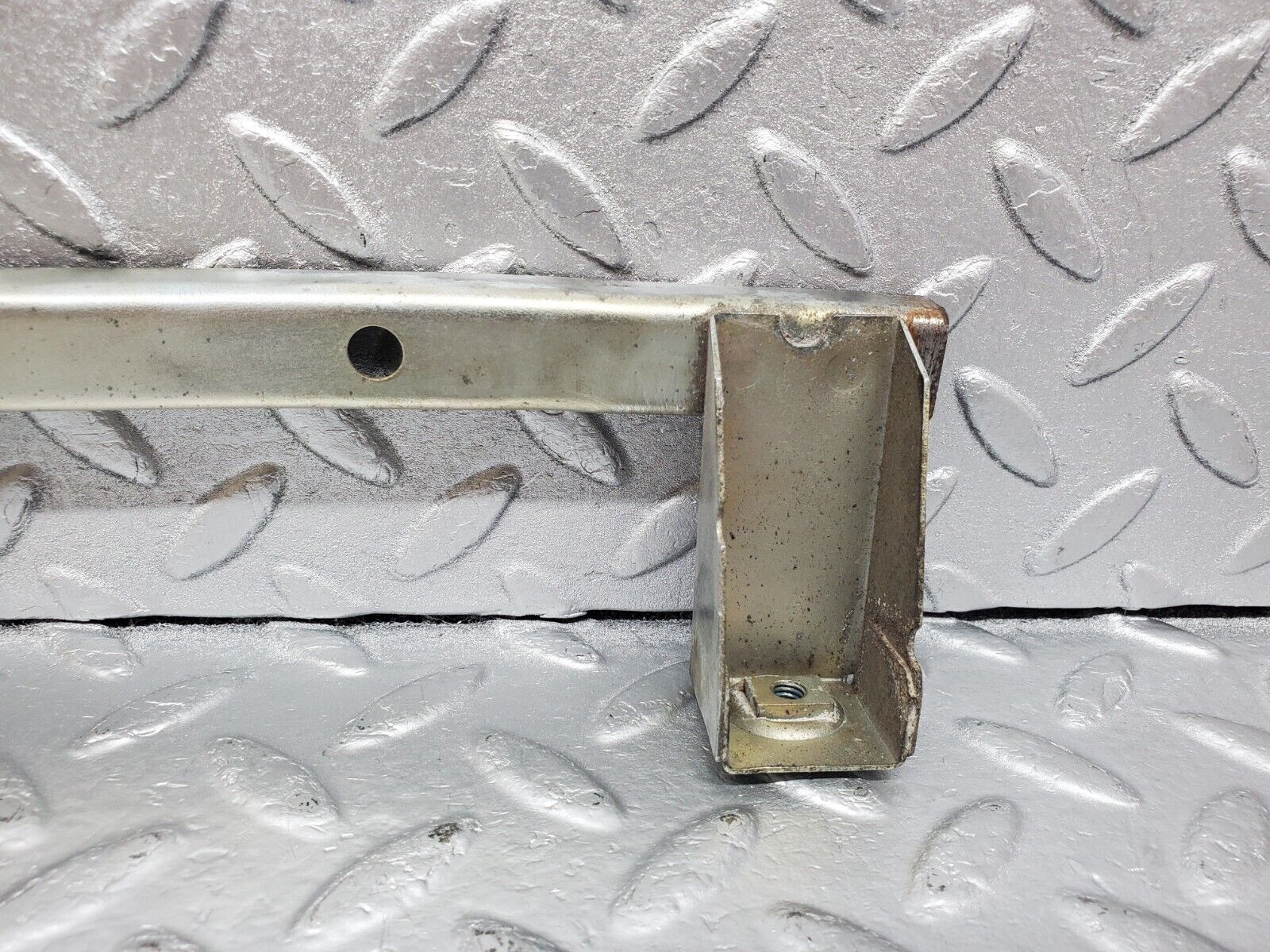 45815 Mercedes-Benz W126 420SE Rear Right Window Channel