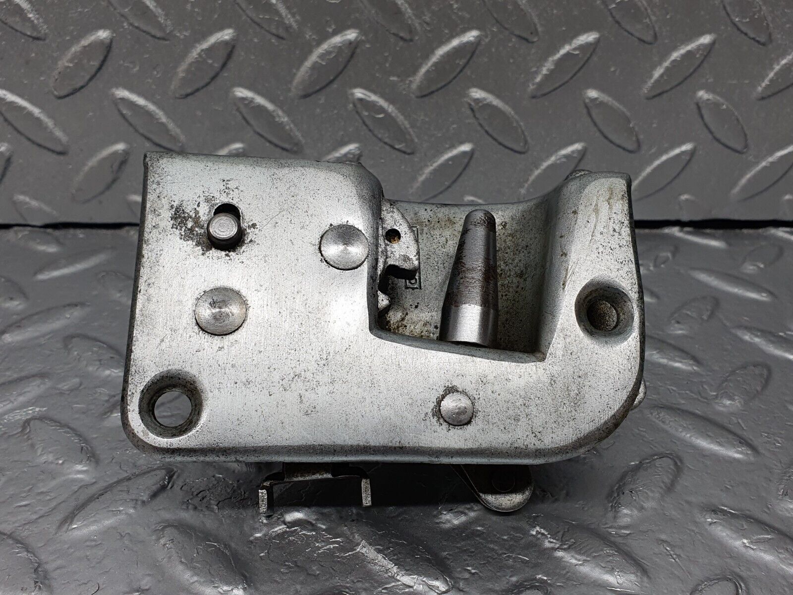 43130 Mercedes-Benz W108 280SE Rear Right Door Lock Mechanism