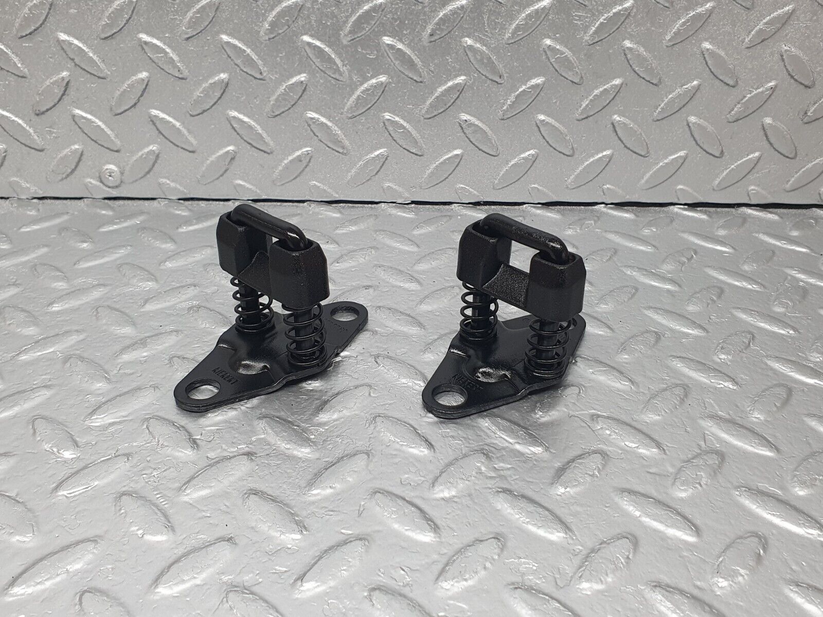 43565 Mercedes-Benz C126 380SEC Coupe Bonnet Lock Catch Pair 1268800060