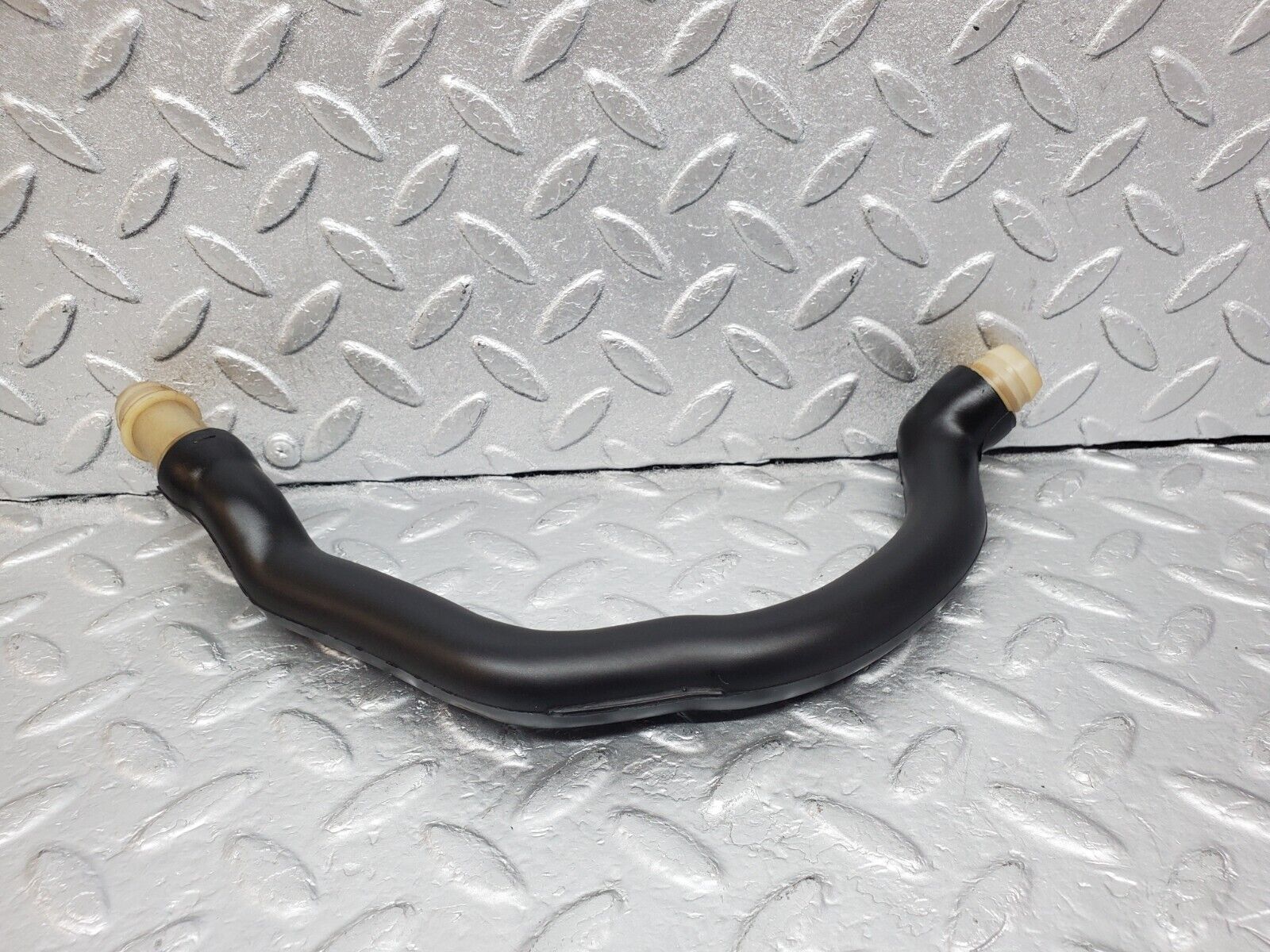 45973 Mercedes-Benz W126 420SE Air Intake Hose Pipe 1160942482