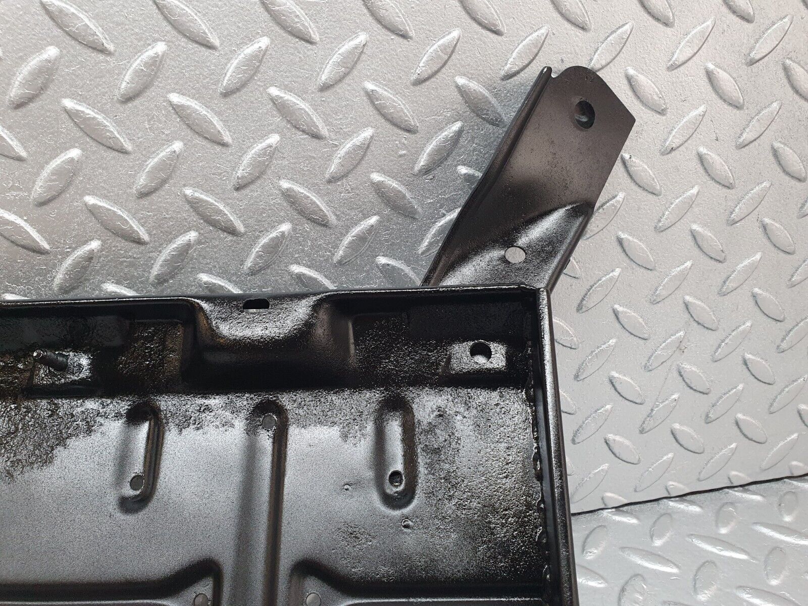 43892 Mercedes-Benz C123 230CE Coupe Battery Tray