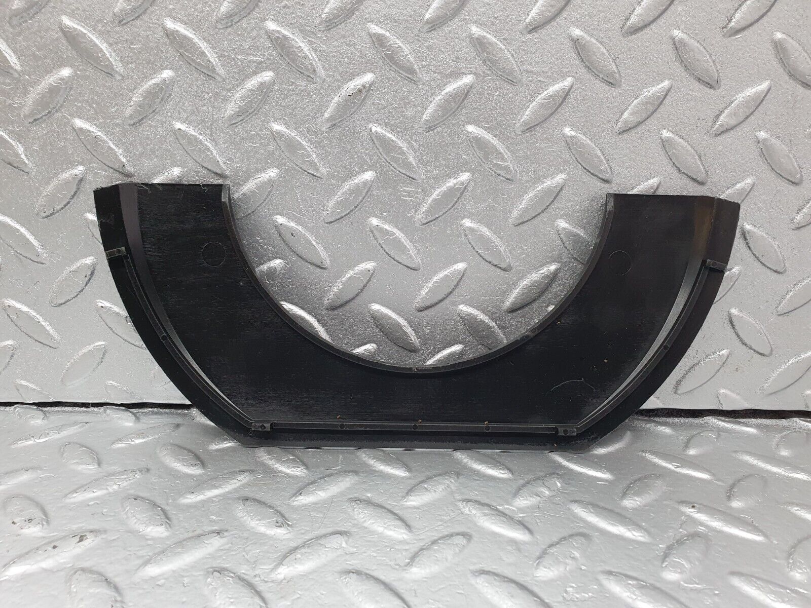 42588 Mercedes-Benz R129 320SL Coupe Windscreen Wiper Surround Trim