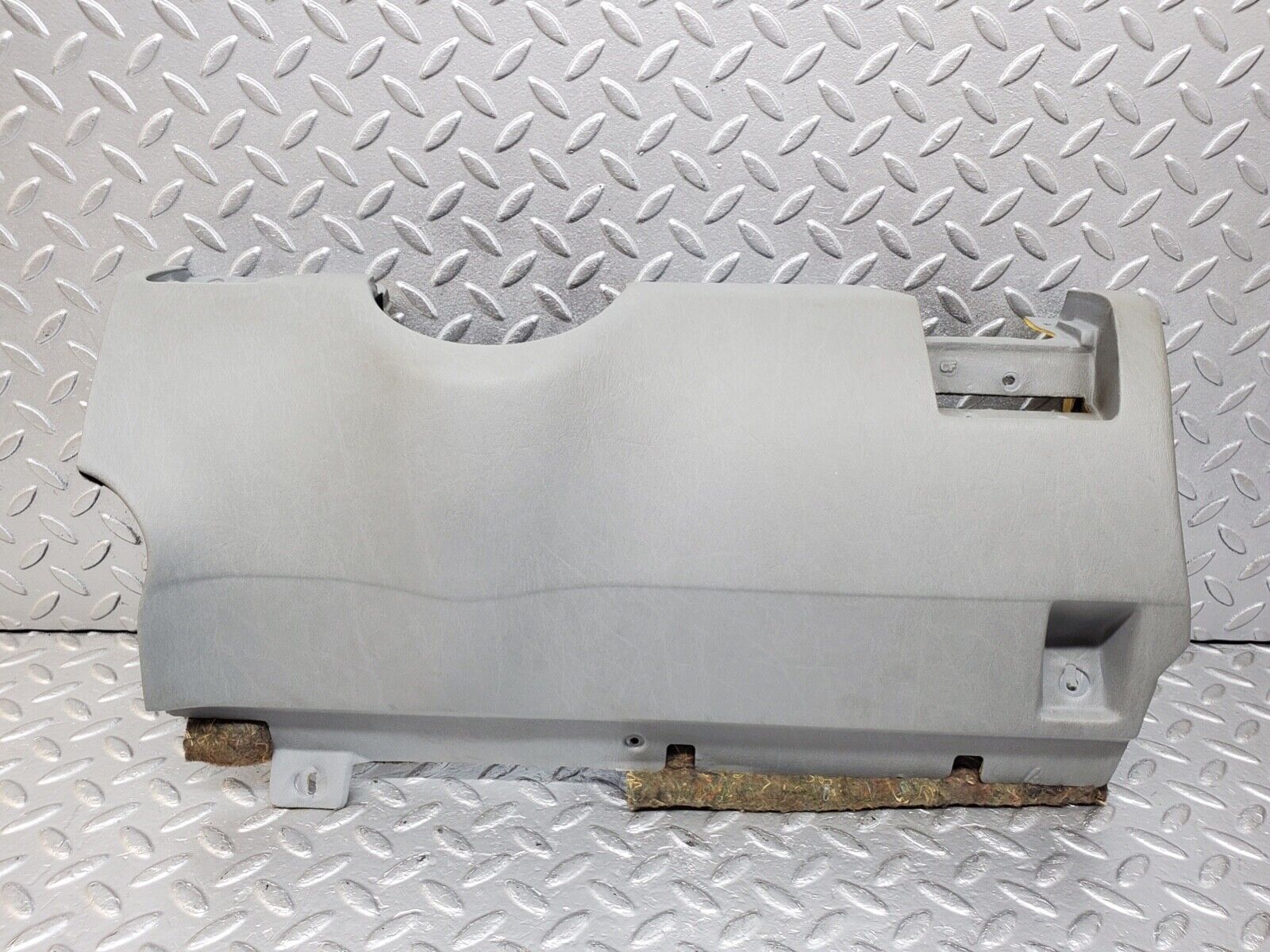 44629 Mercedes-Benz W124 220E Under Dash Panel Right Side Grey