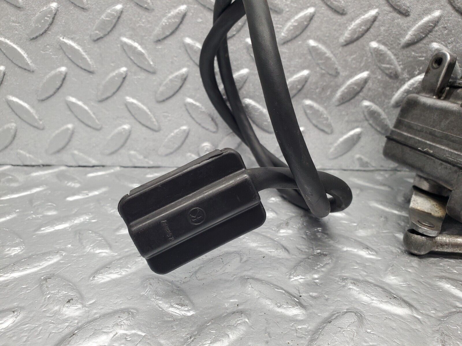 46652 Mercedes-Benz C123 280CE Coupe Cruise Control Actuator VDO 0015457532